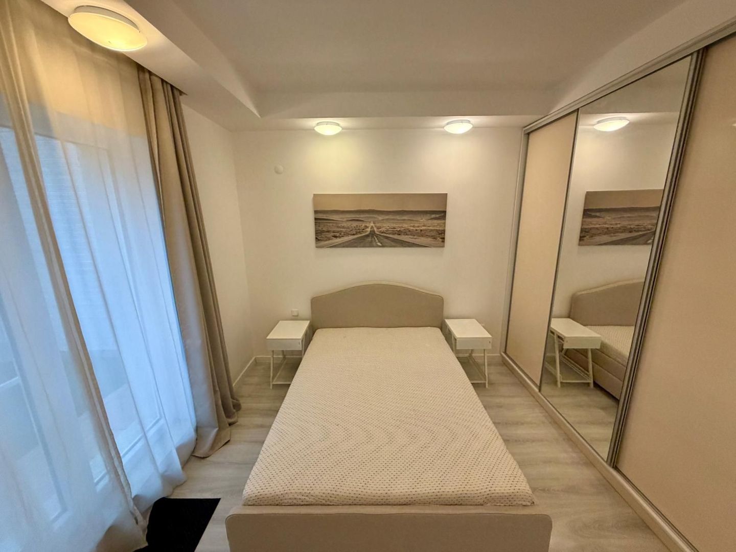 COSMOPOLIS - Apartament cu 3 camere si gradina, mobilat si utilat. - Poză 4