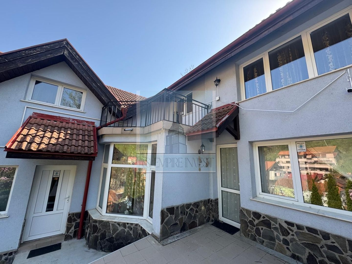 Vilă deosebită cu 6 camere în zona Şchei, Braşov - Poză 2