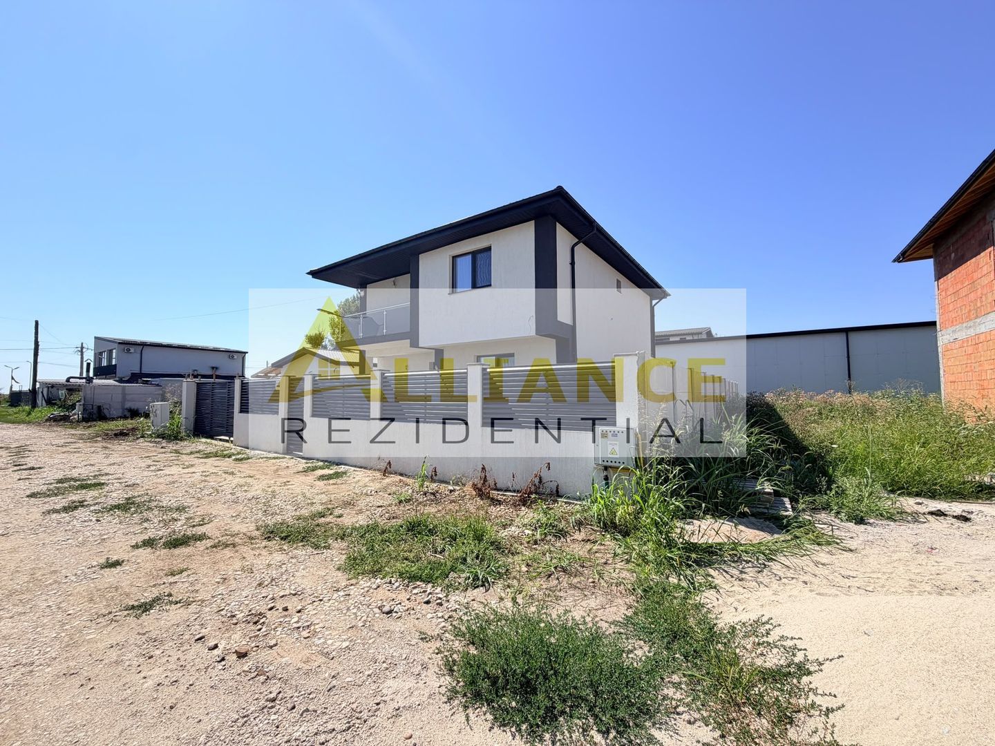 🏡 Casa P+1 de vanzare 4 dormitoare 3 bai Bucatarie închisa - Poză 4