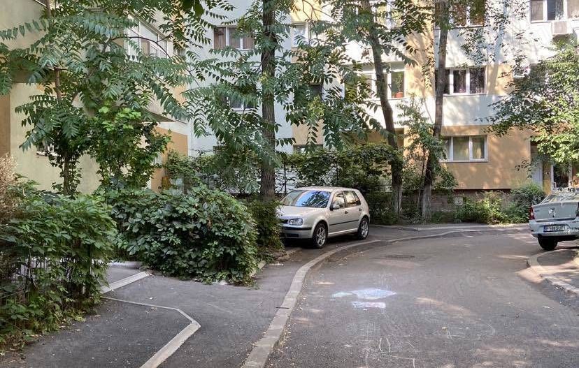 vand apartament 3 camere A15 - Poză 1