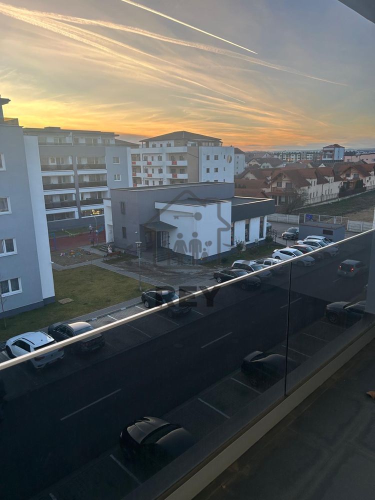 Apartament 3 camere de vânzare/balcon/parcare/ cartier Kogalniceanu - Poză 1
