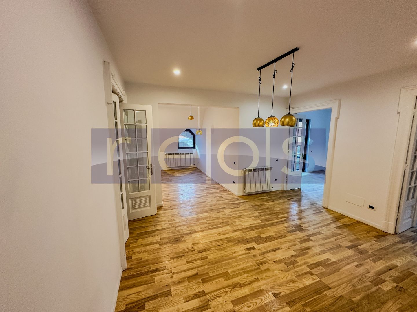 VANZARE | 4 CAMERE IN VILA | DOROBANTI - Poză 1