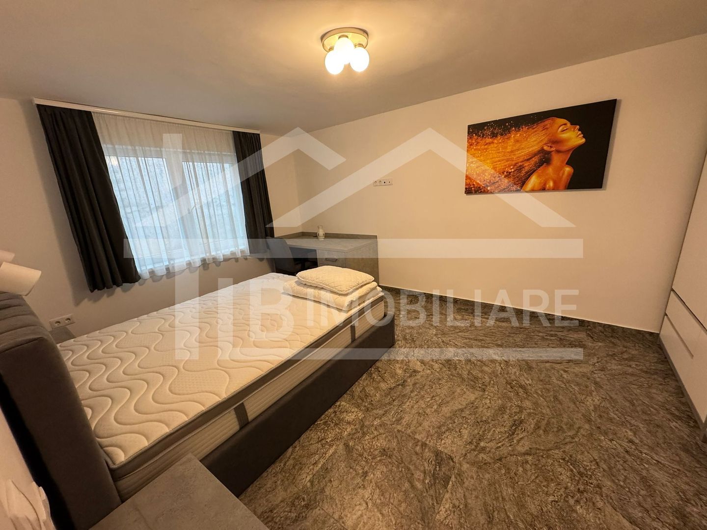 Apartament cu 2 camere, decomandat, 65mp, Zona Ultracentral - Poză 6