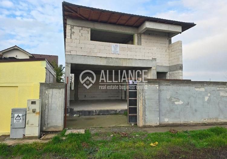 VALU LUI TRAIAN-Casa la rosu + acoperis complet - Poză 4