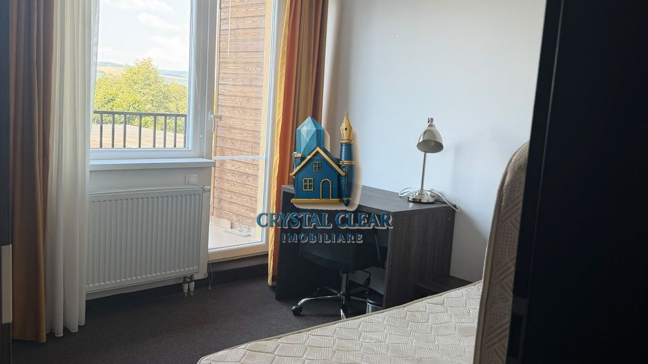 Apartament - Penthouse 4 camere - zona 7 noiembrie - Poză 4