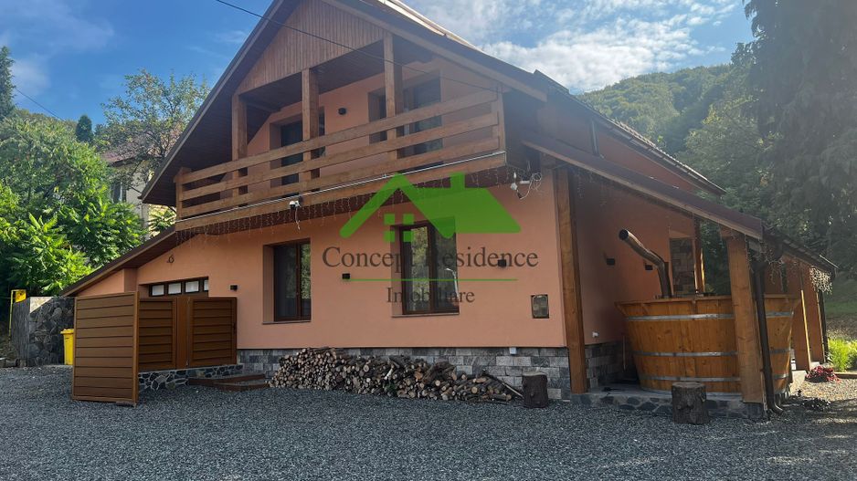 De vânzare – Casă P+M Ferneziu, zonă liniștită sub pădure 🌲 - Poză 1