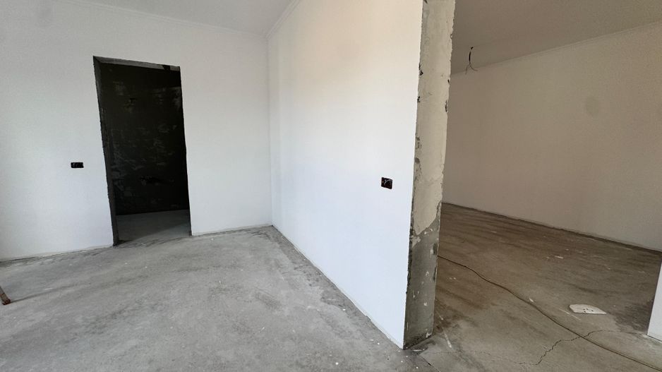 COMISION 0% | Jumatate De Duplex Pe Parter | 4 Camere | Sag | 90mp - Poză 5