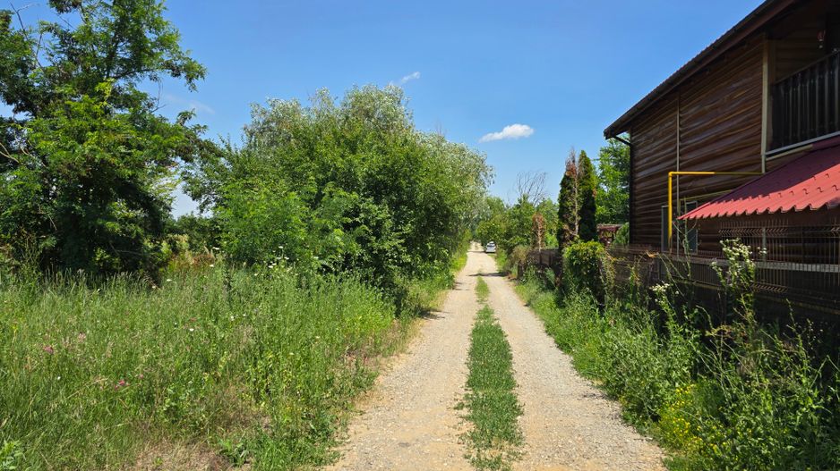 Lot casa Izvorani / Strada Complexul Olimpic - Poză 1