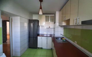 Apartament 3 camere, etaj 2, balcon închis, mobilat complet, Pantelimon - Poză 3