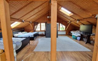 Casa din lemn D+P+M de 400 mp utili si teren 3.000 mp zona Faget - Poză 13