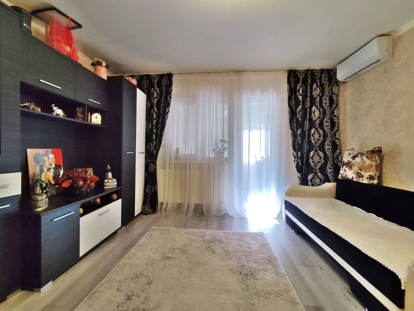 Apartament 2 camere, 51 mp, parcare, zona Nufarul, Oradea - vanzare - Poză 1