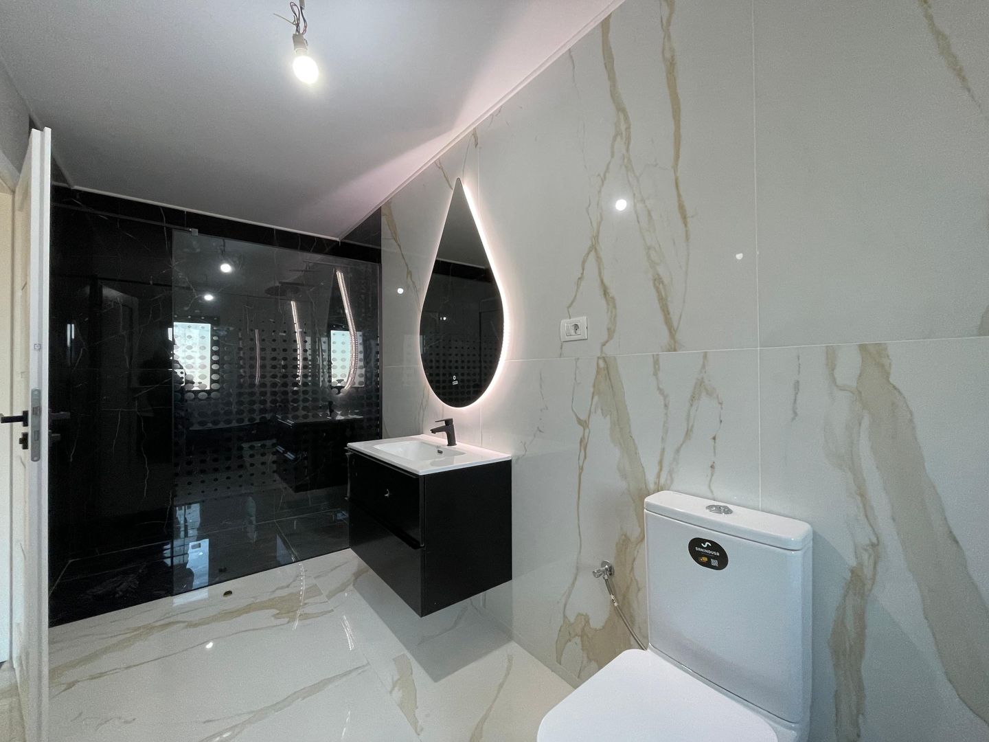 Duplex despartit prin camera tehnica - finisaje premium - Poză 14