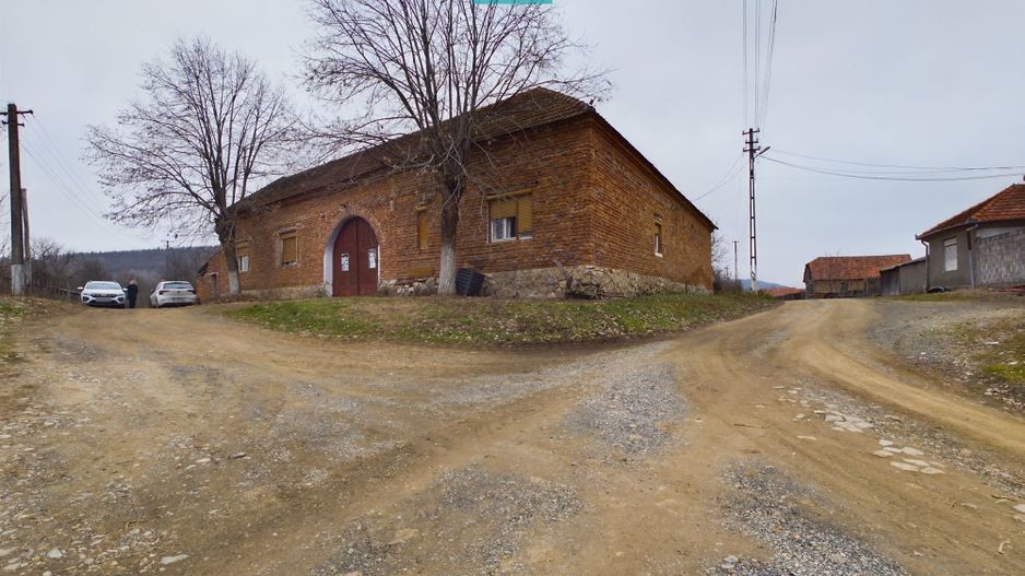 Rezidență de vis pe Valea Mureșului la Lalașinț - Poză 5