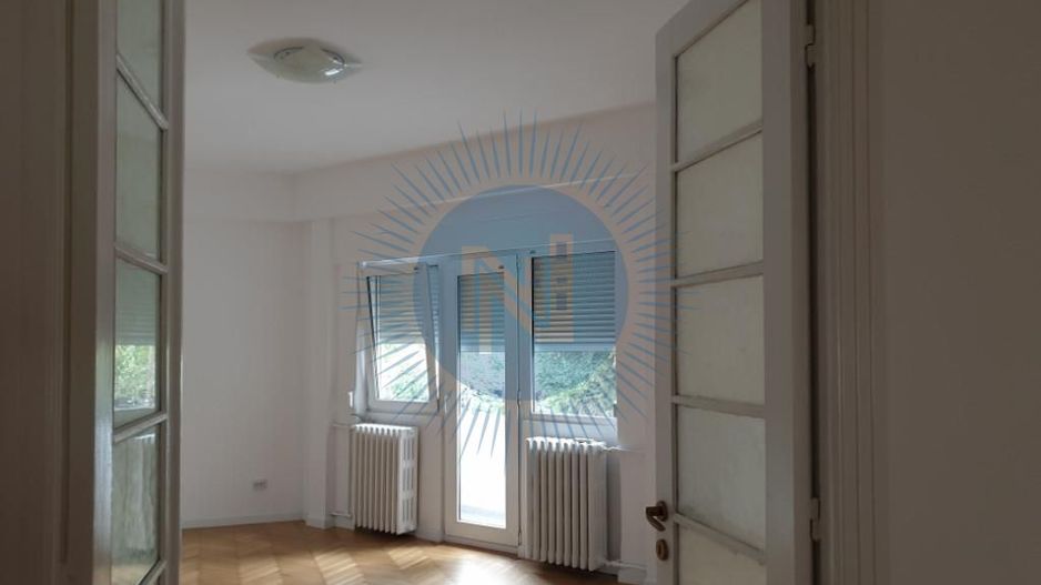 Apartament in vila Casin - Poză 1