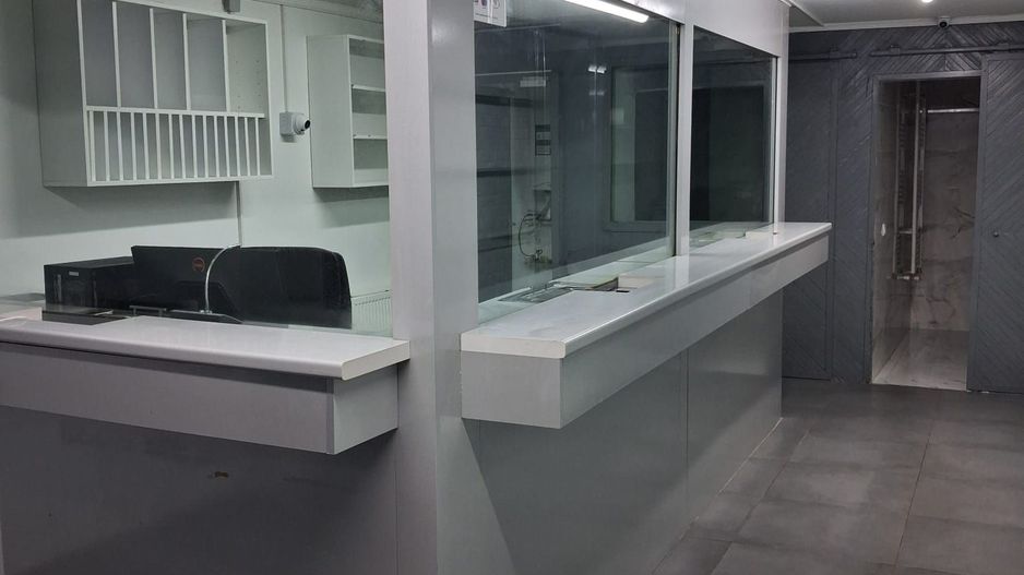 Spațiu comercial complet echipat - Poză 10