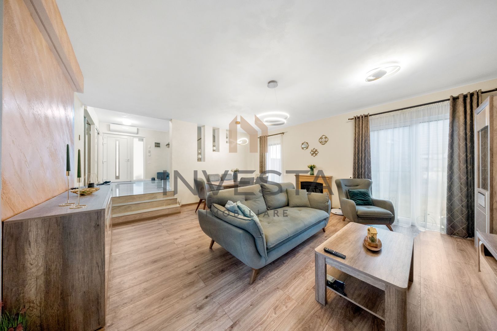 Casa moderna, spatioasa , pe o strada privata retrasa! - Poză 2