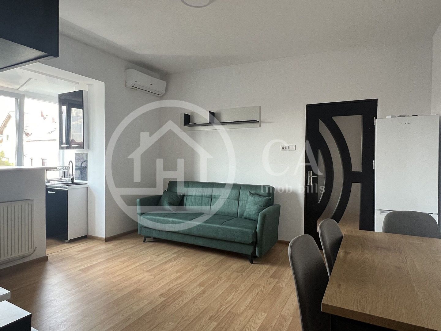 Apartament cu 3 camere de inchiriat in zona Centrala Oradea - Poză 2