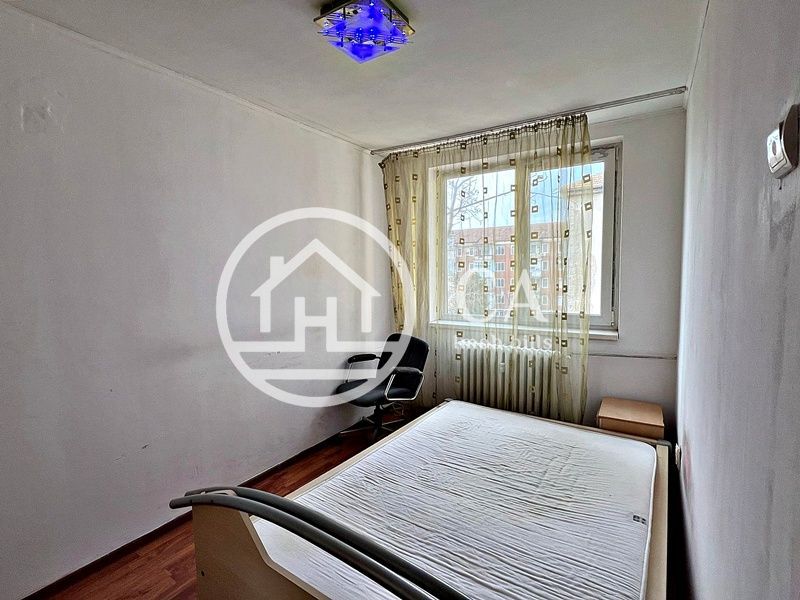 Apartament de vânzare cu 2 camere în zona Rogerius, Oradea - Poză 4