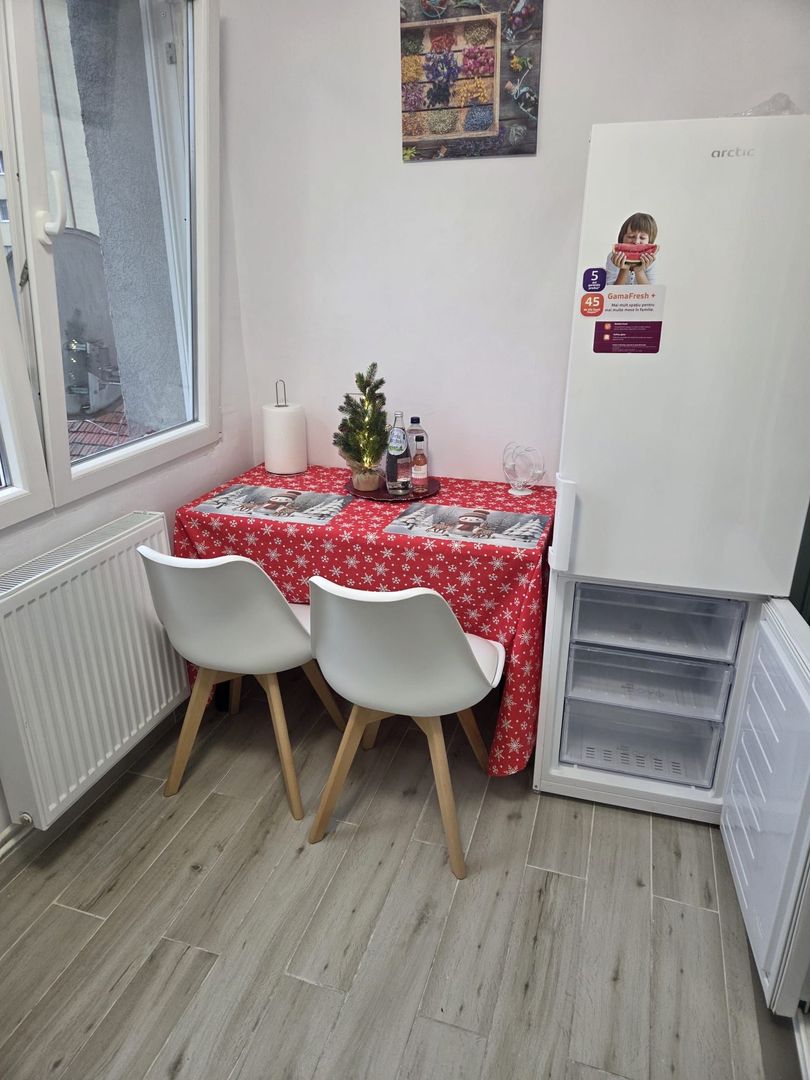 Garsoniera zona centrală-REGIM HOTELIER- - Poză 4