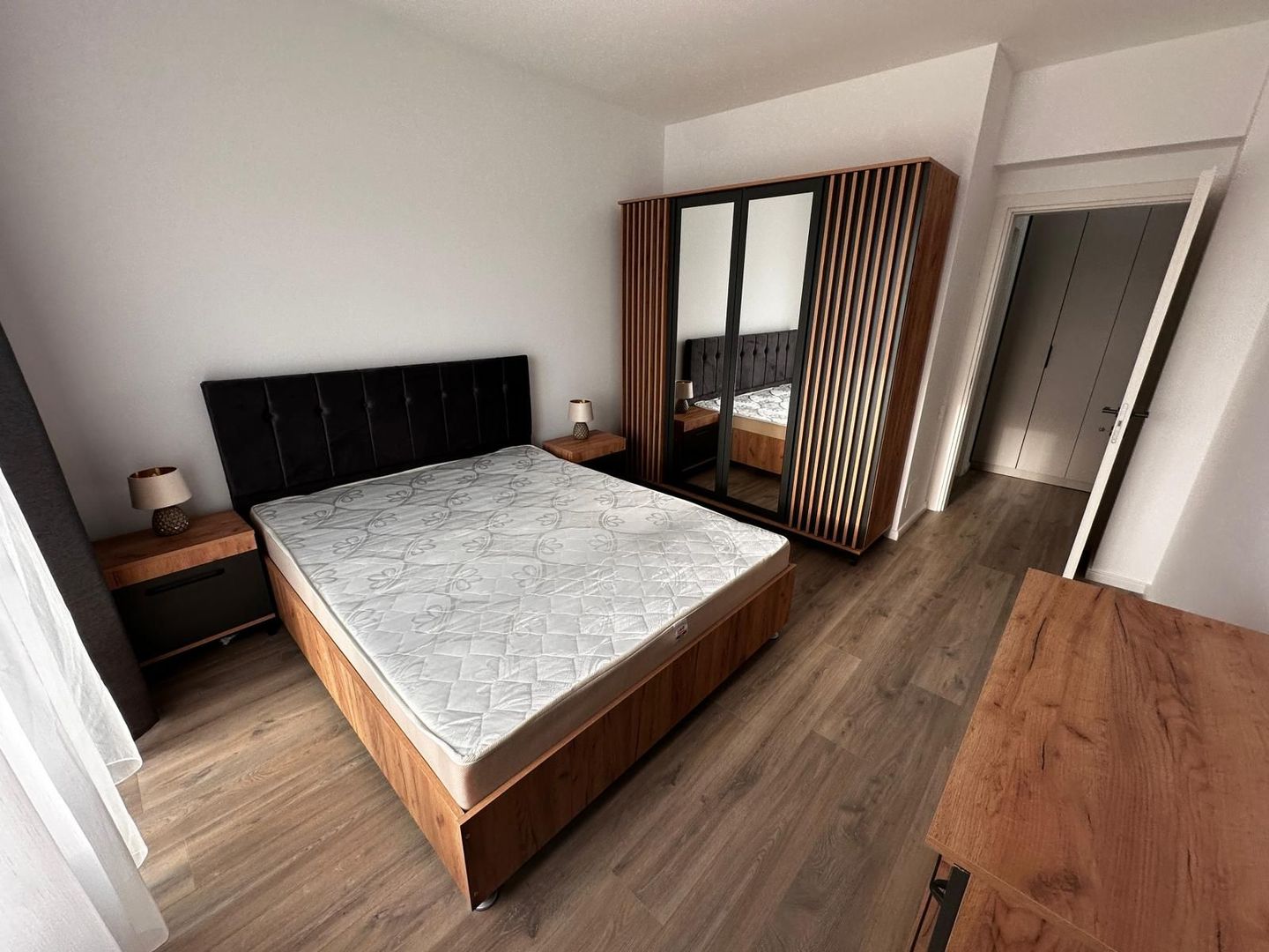 2 Camere + Parcare XXL Metrou Poenaru Lake House2 Lacul Morii Virtutii - Poză 12