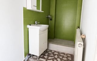 Apartament 2 camere 50 mp-2 bai-curte-parcare-Zona Lucian Blaga - Poză 3