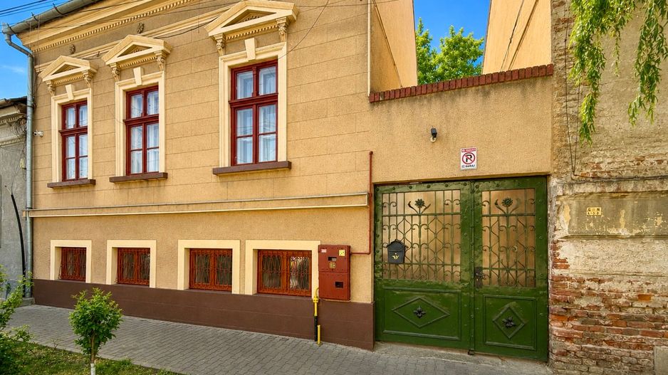 Casă D+P, zona Boul Roșu, pretabilă spații de cazare/birouri - Poză 2