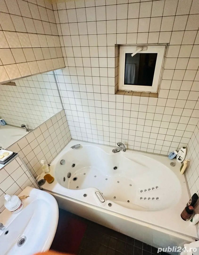 Vanzare Apartament 3 Camere cu Centrala la 2 minute de Mall Vitan - Poză 4