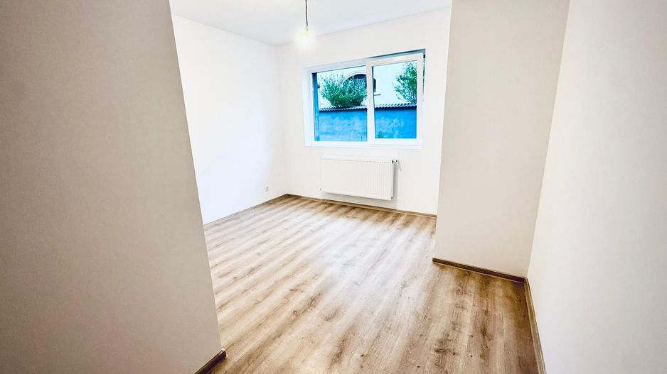 Apartament 2 camere decomandat Brancoveanu parcare acoperita - Poză 1