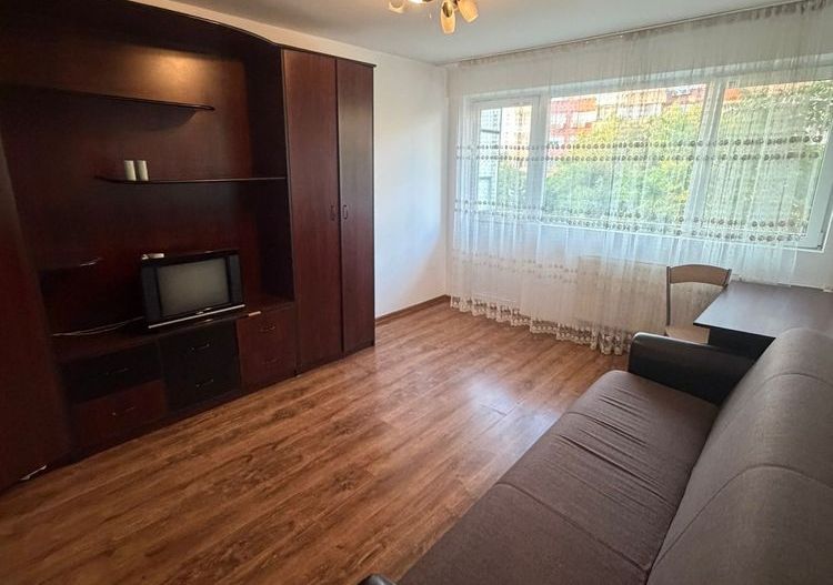 🔑 De Închiriat: 2 Camere Decomandat – Metrou Eroii Revoluției - Poză 1