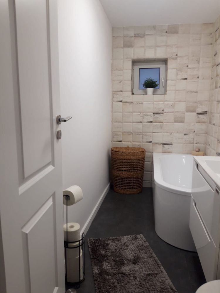 Vand apartament zona Razoare (mobilat, utilat premium) - Poză 3