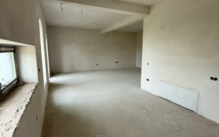 Casa rezidențială cu 7 camere, 3 băi, dressing, pivniță – Sura Mica - Poză 13