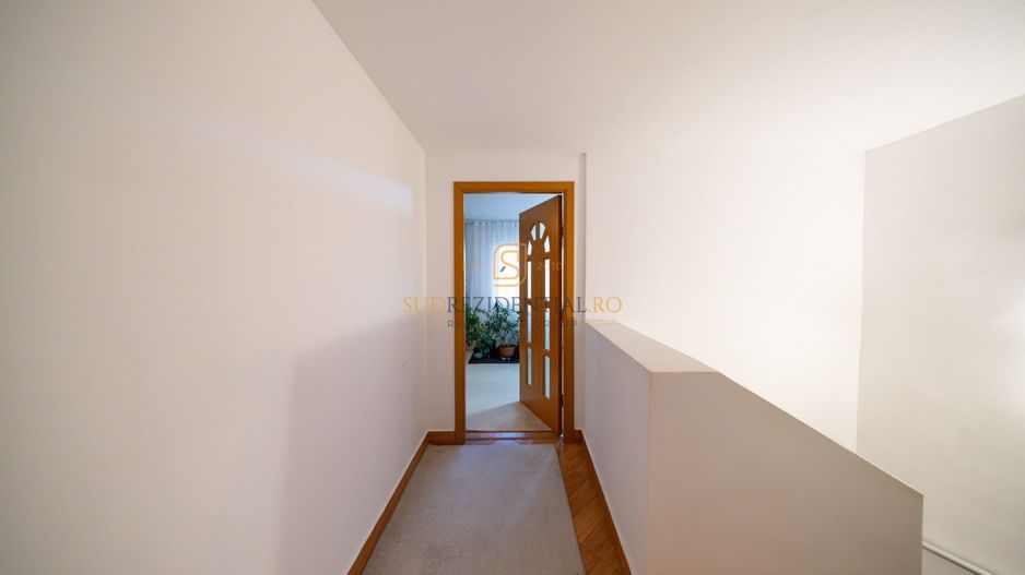 Casa individuala, metrou Aparatorii Patriei, sector 4, comision 0 - Poză 8