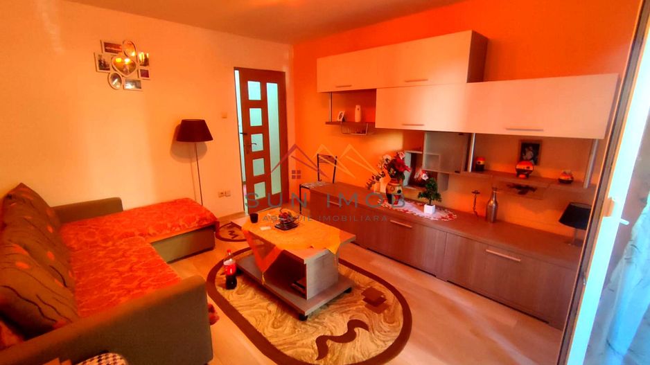 APARTAMENT DE VÂNZARE | 2 CAMERE DECOMANDATE | ETAJ 1 | ZONĂ CENTRALĂ - Poză 1
