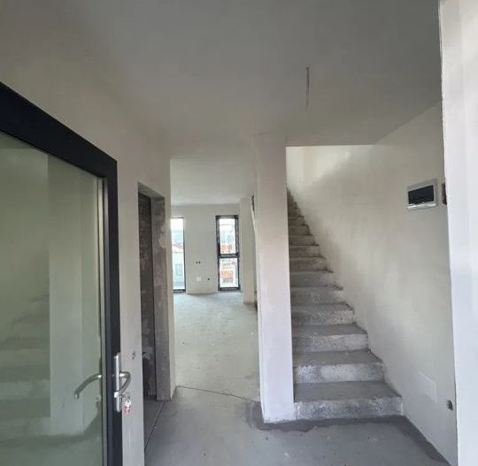 Unitate duplex l 143 mp utli l curte l panorama l Andrei Muresanu - Poză 7