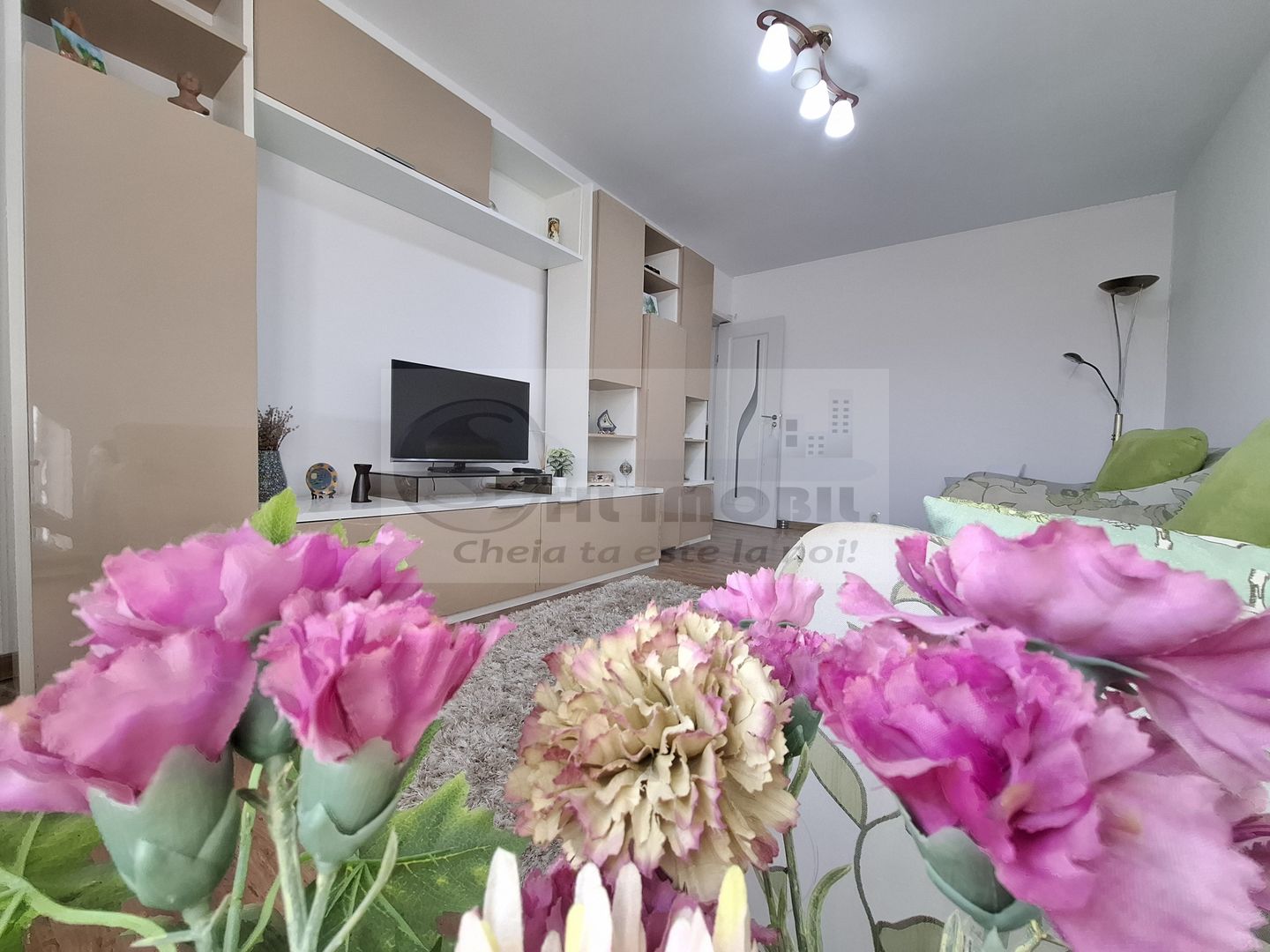 Închiriere apartament 2 camere – Palas Mall, Centru Iași - Poză 2