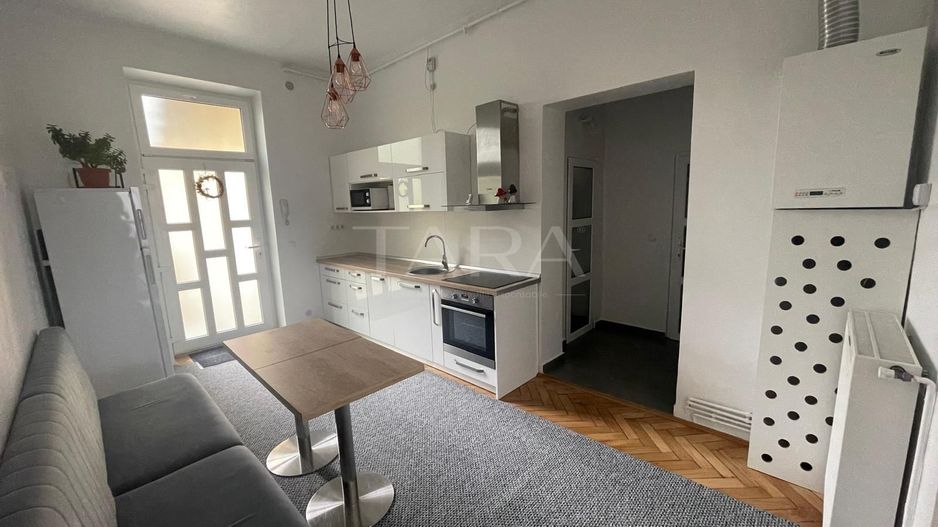 EXCLUSIVITATE. Apartament decomandat. Medicina. ULTRACENTRAL. - Poză 2