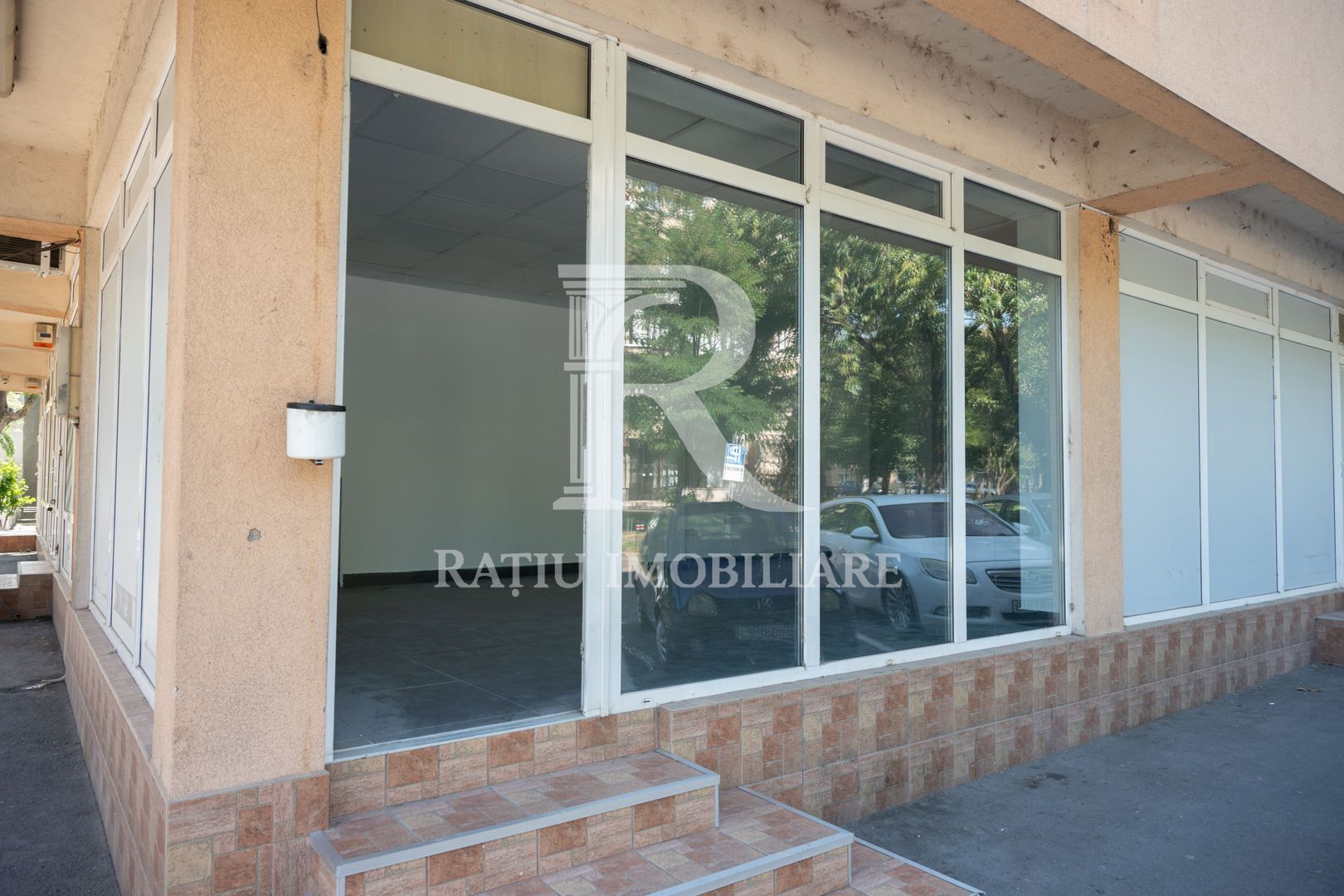 Spațiu Comercial cu Vitrină | Alexandru Cazaban | Oradea - Poză 5