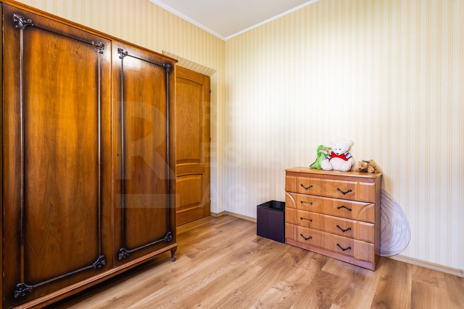 Vânzare, casă, 5 camere, str. Gura Văii, sect. Riscani - Poză 18
