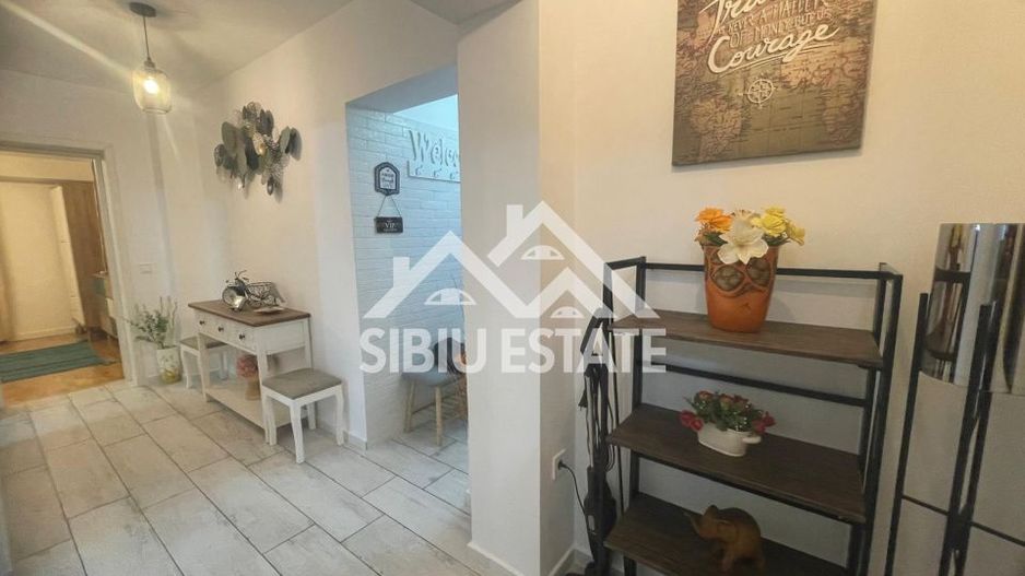 Apartament de inchiriat, cu 2 camere- zona Centrala, mobilat si utilat - Poză 9