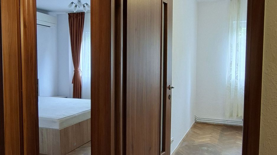 Apartament de inchirat cu 4 camere + garaj- Torontalului - Poză 15