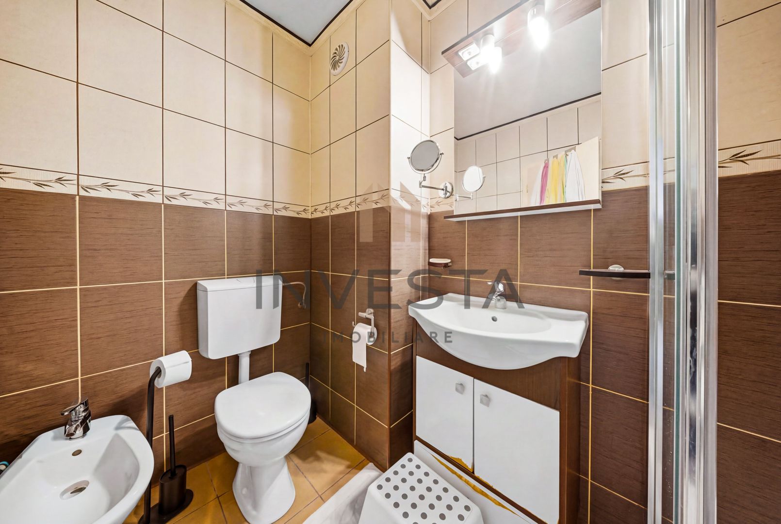 Apartament 2 camere decomandat, 60 mp, etaj intermediar,  zona Alverna - Poză 5