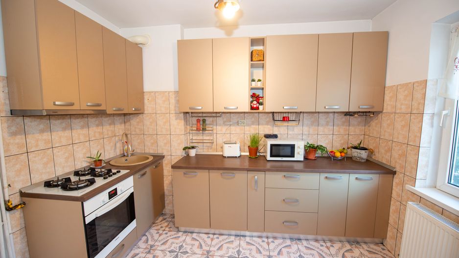 Apartament cu 2 camere de vanzare Metrou Grivita Strada Stefan Stoika - Poză 3