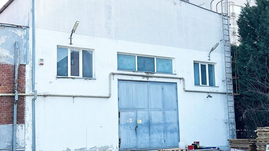 Hală industrială de închiriat 674 mp, 7 m înălțime – Arad centru - Poză 12