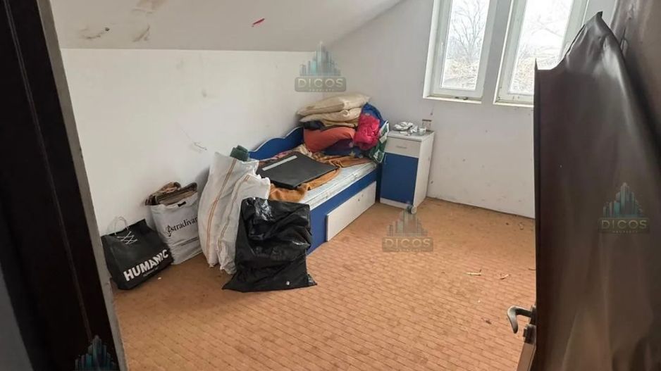 Casă cu mansardă și piscină de vânzare – Pictor Andreescu - Poză 21