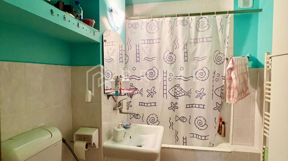 Apartament 3 camere, etaj 1/4, strada Banat, Tudor - Poză 7