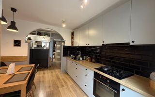 Apartament de 3 camere, decomandat, 68mp, parcare, zona Piata Marasti - Poză 2