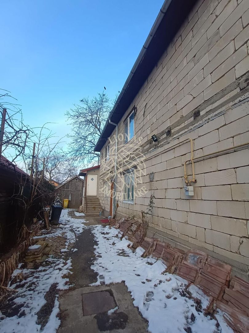 OPORTUNITATE INVESTITIE! Casa cu 2 apartamente- Zona Eroilor - Poză 7