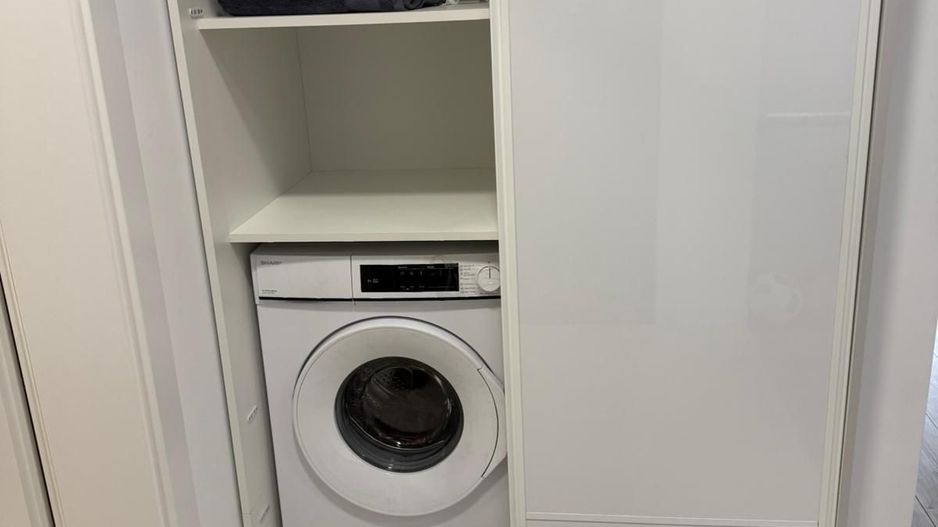 Apartament 2 camere la parter inalt de vanzare in Prima Arena - Poză 6