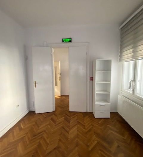 Spatiu de birou zona centrală - Poză 16