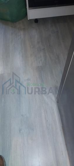 Garsoniera  renovata80la suta ușa noua calorifere noi parchet nou instalație cur - Poză 1